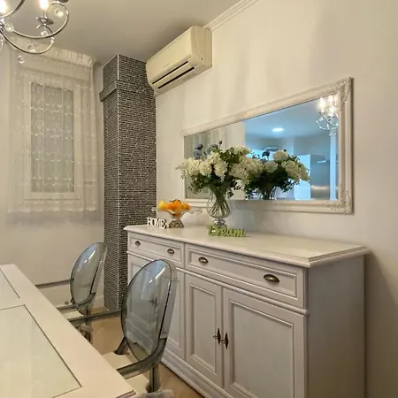 Sandra, With 2 Bathroom, Wi-fi, Private Parking سبليت