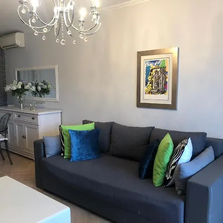 Sandra, With 2 Bathroom, Wi-fi, Private Parking Appartamento Spalato