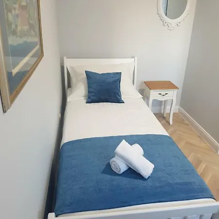 Sandra, With 2 Bathroom, Wi-fi, Private Parking * Spalato